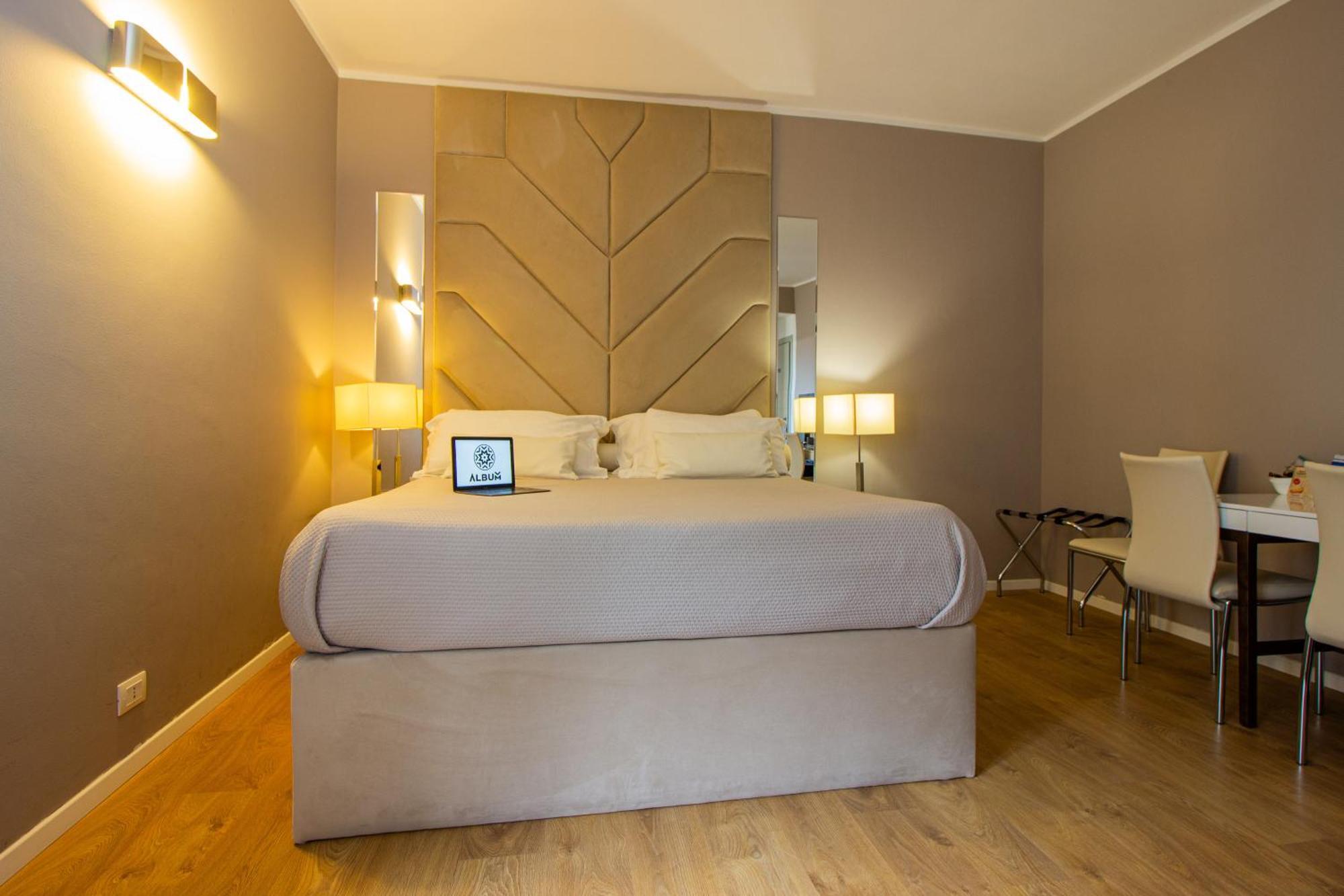 Album Boutique Rooms Sassari Exteriér fotografie